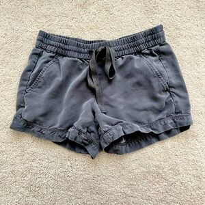 Loft Women's Shorts XS Navy Blue